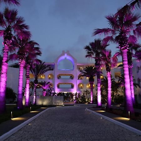 האממט The Mirage Resort & Spa מראה חיצוני תמונה The resort at night