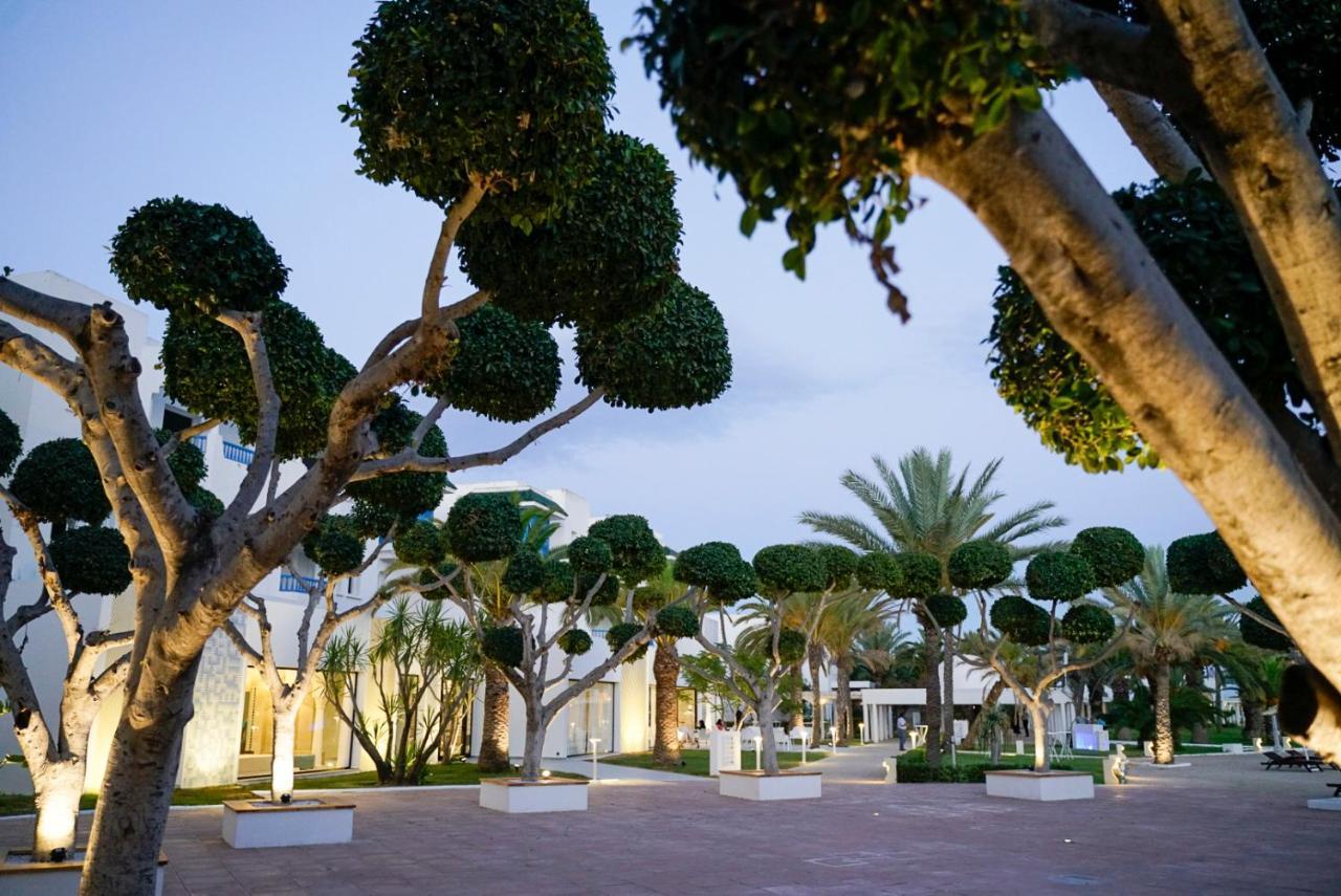האממט The Mirage Resort & Spa מראה חיצוני תמונה The Village Outlet Mall