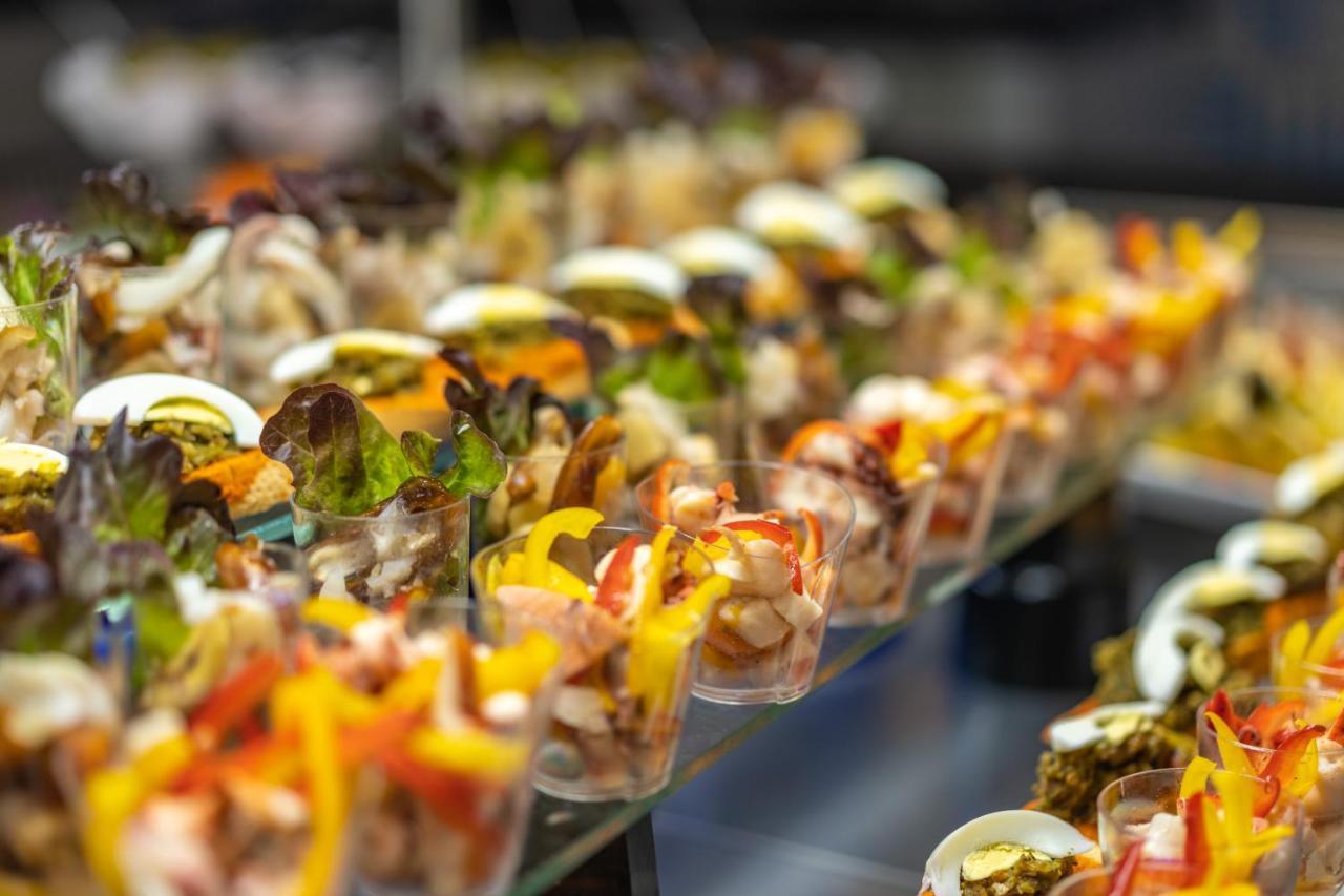האממט The Mirage Resort & Spa מראה חיצוני תמונה A selection of tapas