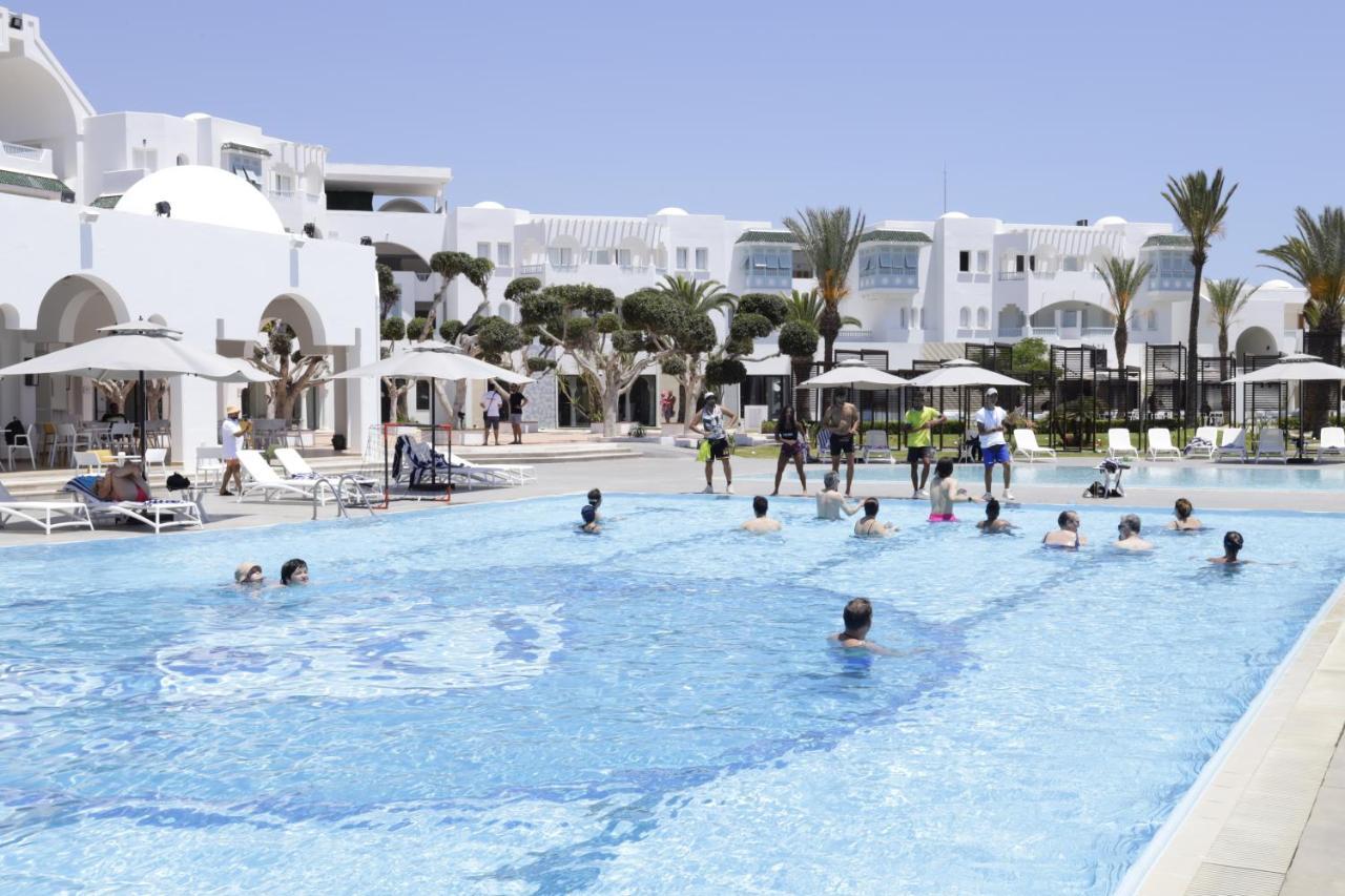 האממט The Mirage Resort & Spa מראה חיצוני תמונה A swimming pool in Tunisia